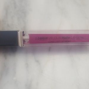 Matte lip gloss (Desire)